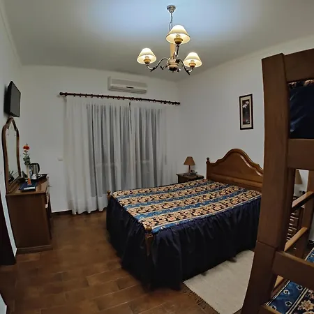 Guest house Local Ceu-azul Porto de Mos (Leiria)